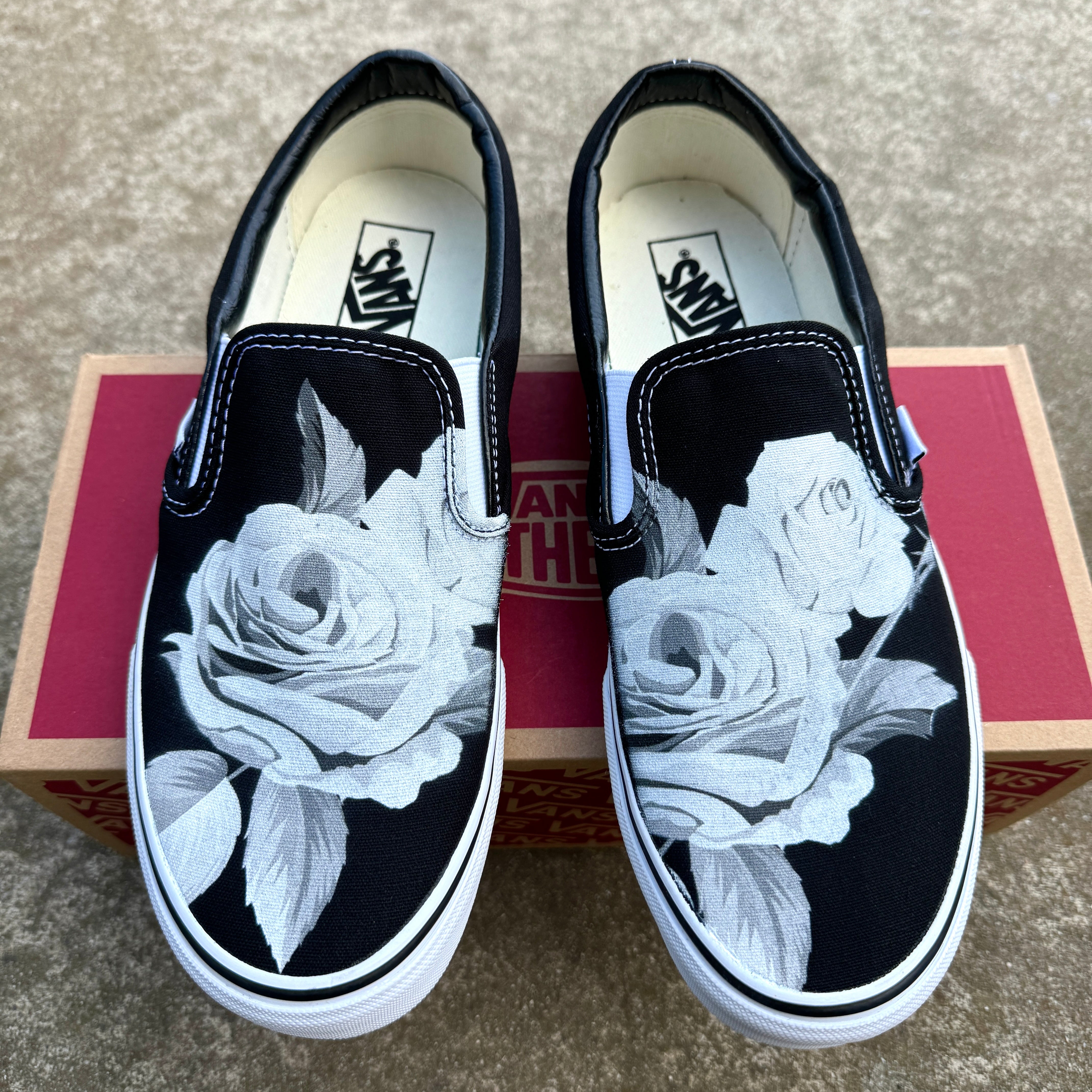 Black with roses vans online