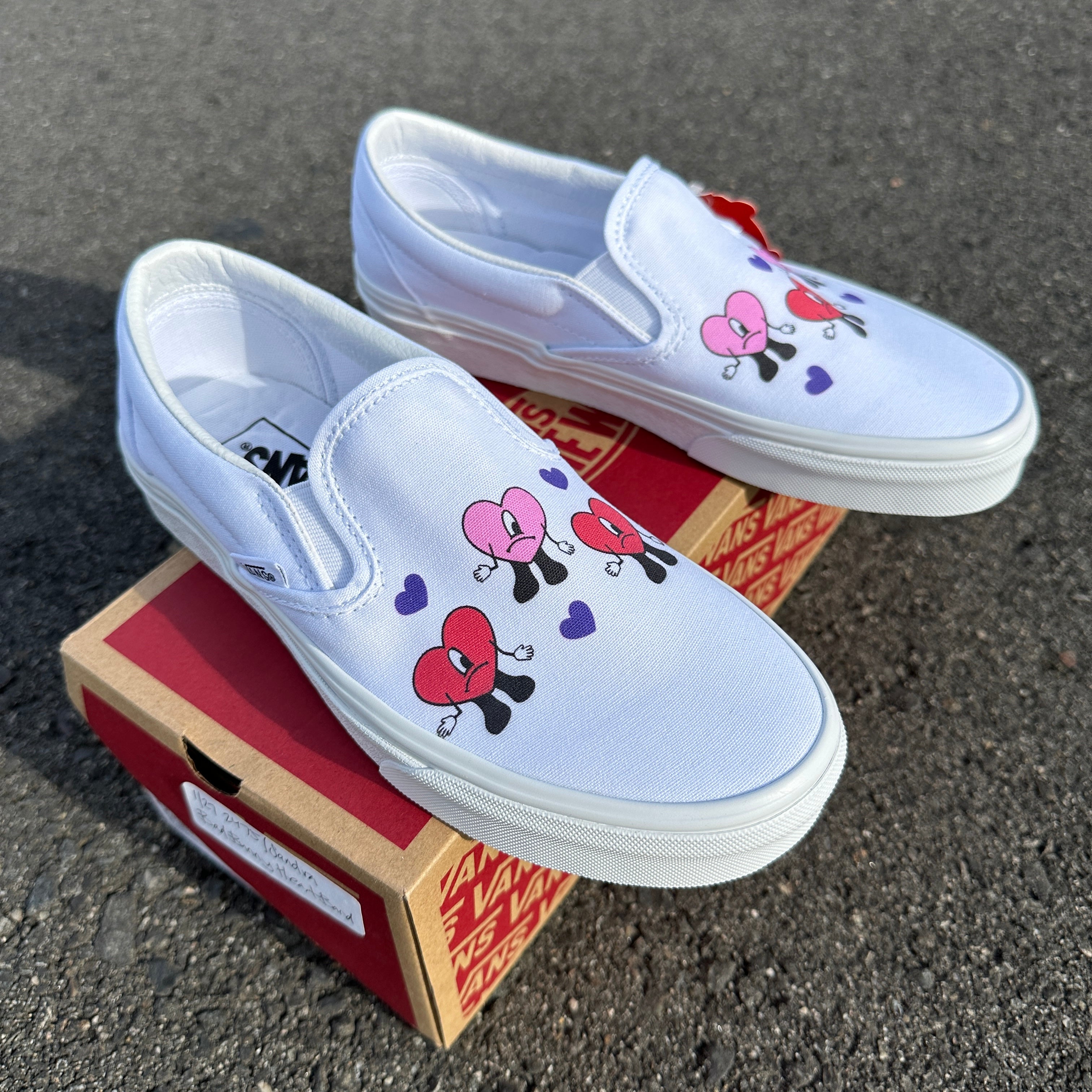 Vans slip hotsell on minnie mouse