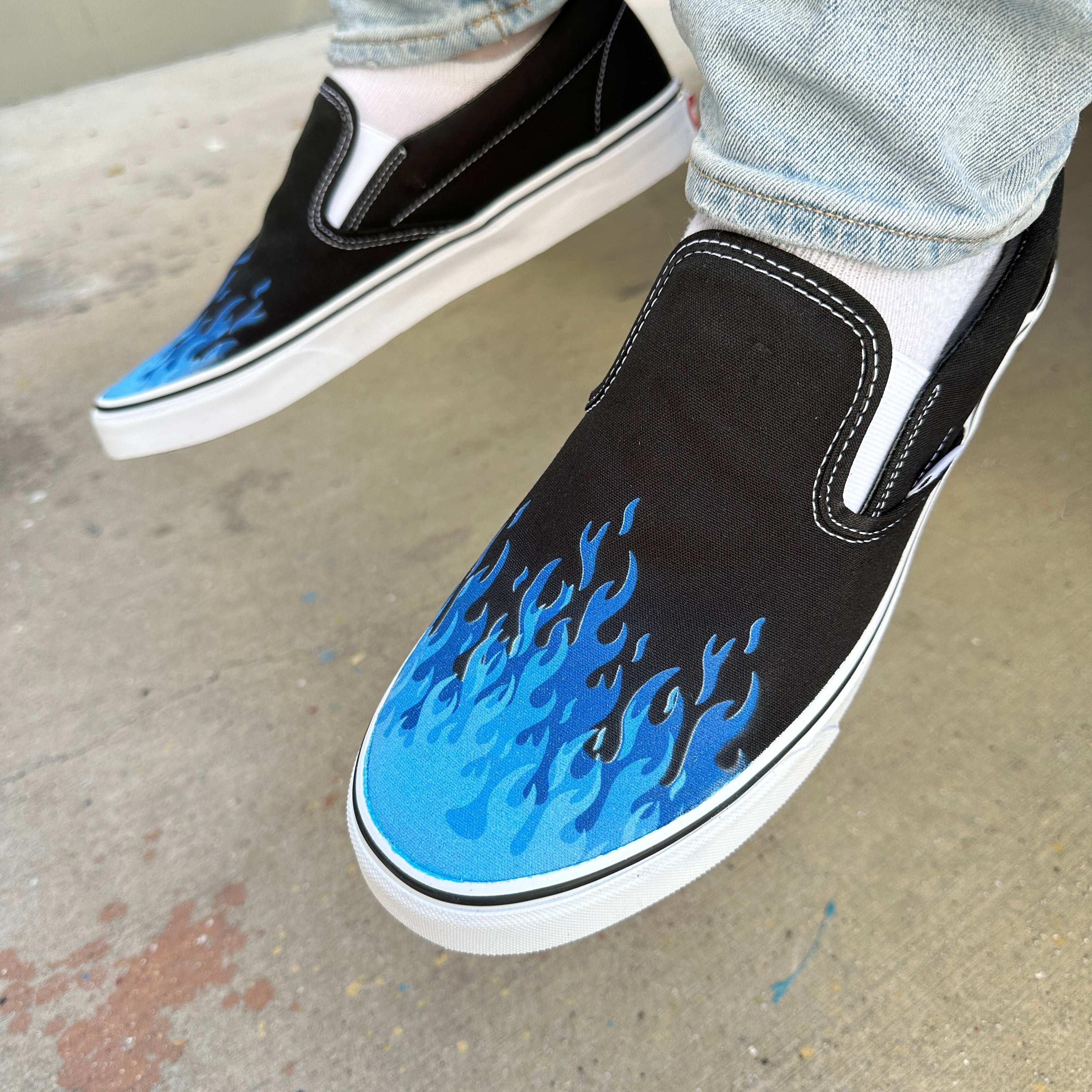 Vans sneakers with outlet flames