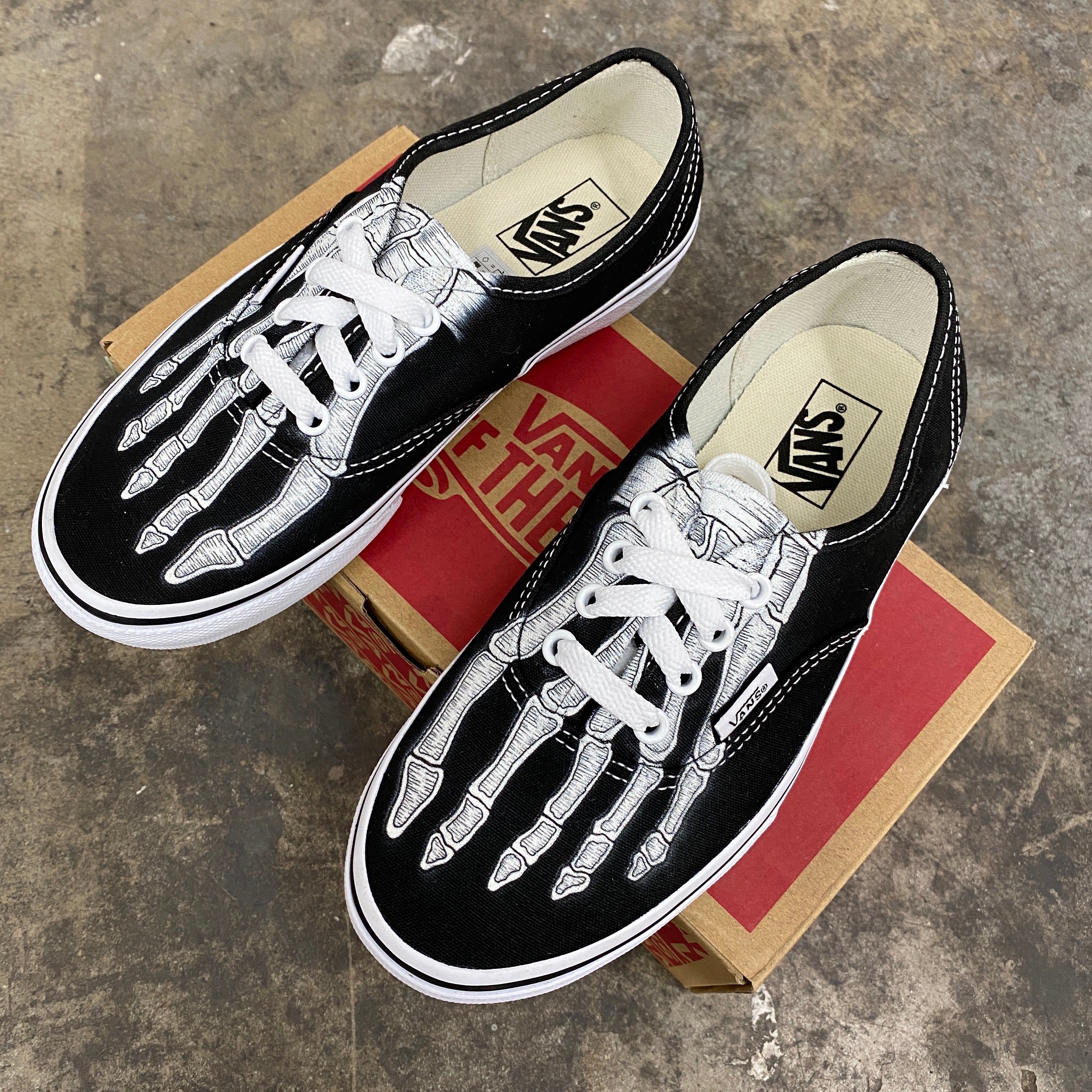 Vans best sale skeleton shoes