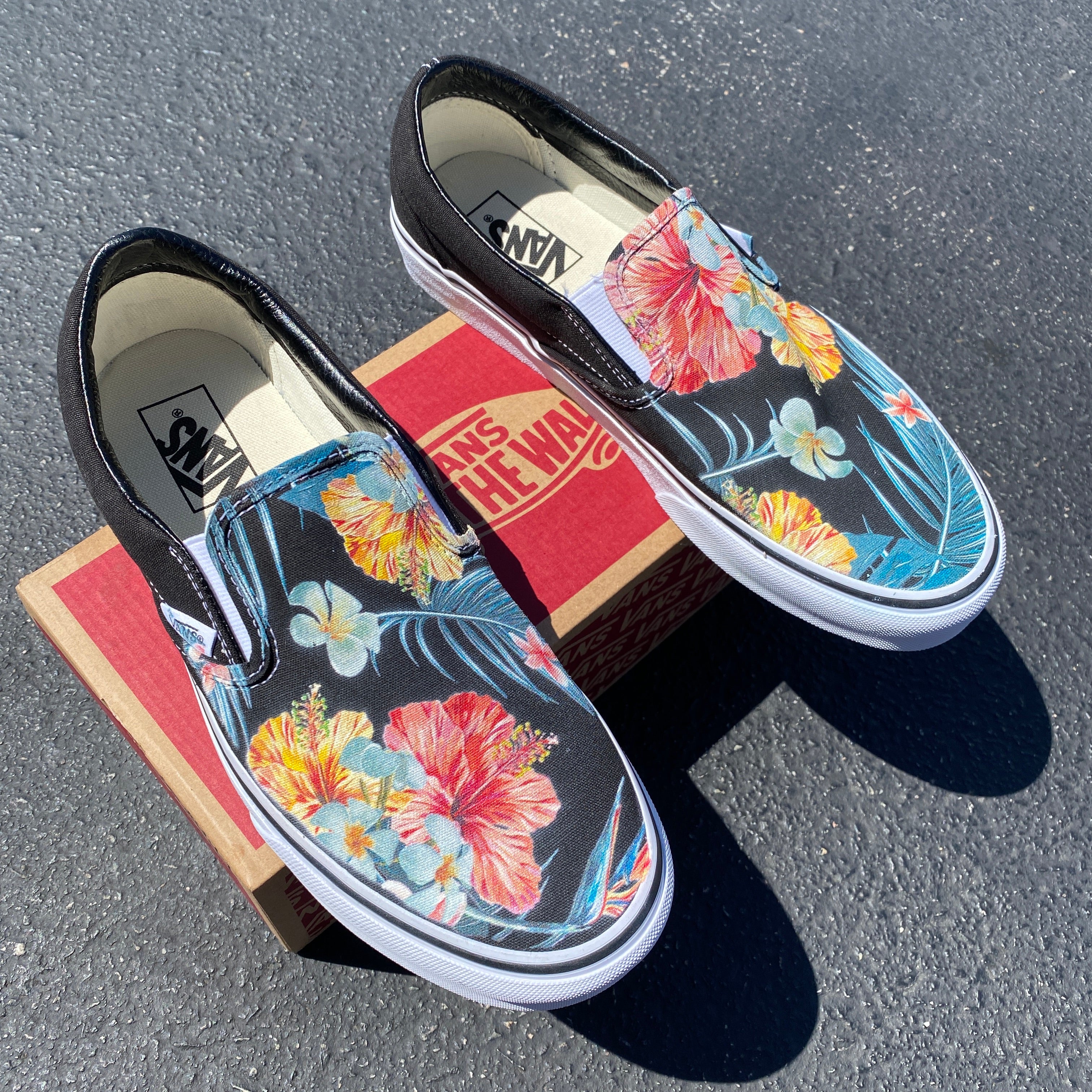 Vans slip outlet on black womens