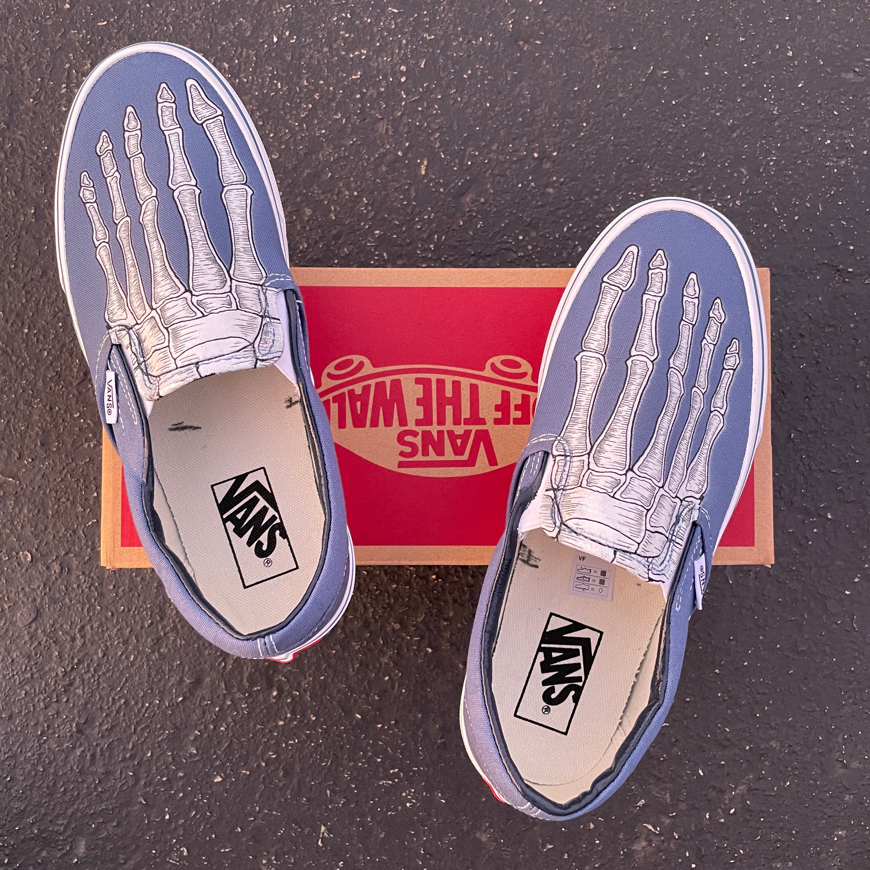 Navy vans on outlet feet